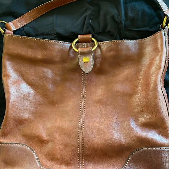 Frye bucket style purse - Picture 3 of 4